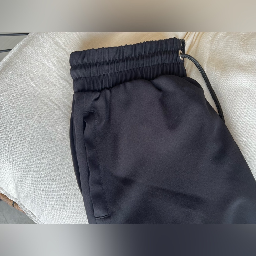 ZARA Black Jogger - Picture 2 of 5